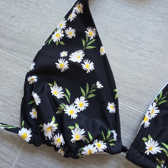 Shade & Shore Reversible Halter Top - Picture 3 of 5